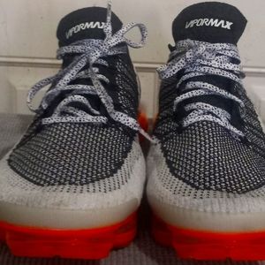 ExtremelyRareNikeAirVapormax Flyknit 2 Safari Extremely Unique Colorway.